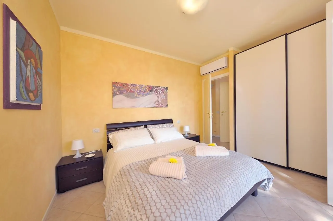 Appartamento Mimosa Centro Salo' Appartement